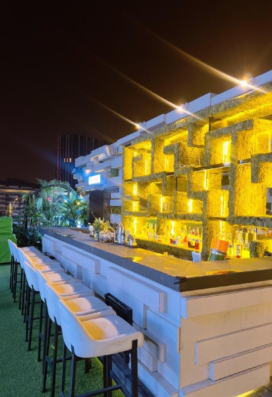 北京夜生活中独特的星空露台酒吧—V·SHOW（工体店）2Spa点评网